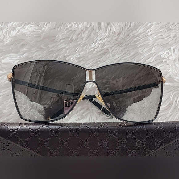 Gucci Millionaire Sunglasses - Picture 7 of 8